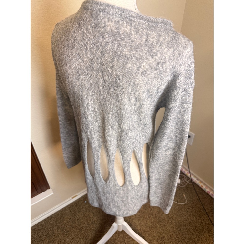 One Grey Day Alpaca Merino Wool Blend Back Cutout Sweater Gray Size L - Picture 9 of 12